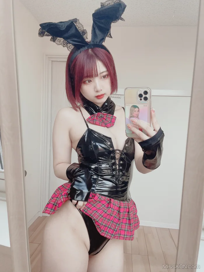 Coser@Tomiko (とみこ): Fantia有料 2020 – 2022 (1050 photos ) 11 Coser@Tomiko (とみこ): Fantia有料 2020 – 2022 (1050 photos ) 11