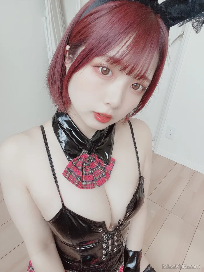 Coser@Tomiko (とみこ): Fantia有料 2020 – 2022 (1050 photos ) 18 Coser@Tomiko (とみこ): Fantia有料 2020 – 2022 (1050 photos ) 18