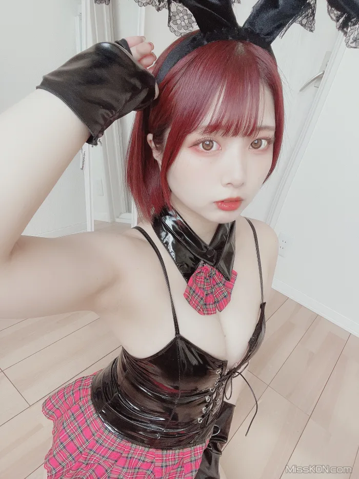 Coser@Tomiko (とみこ): Fantia有料 2020 – 2022 (1050 photos ) 13 Coser@Tomiko (とみこ): Fantia有料 2020 – 2022 (1050 photos ) 13