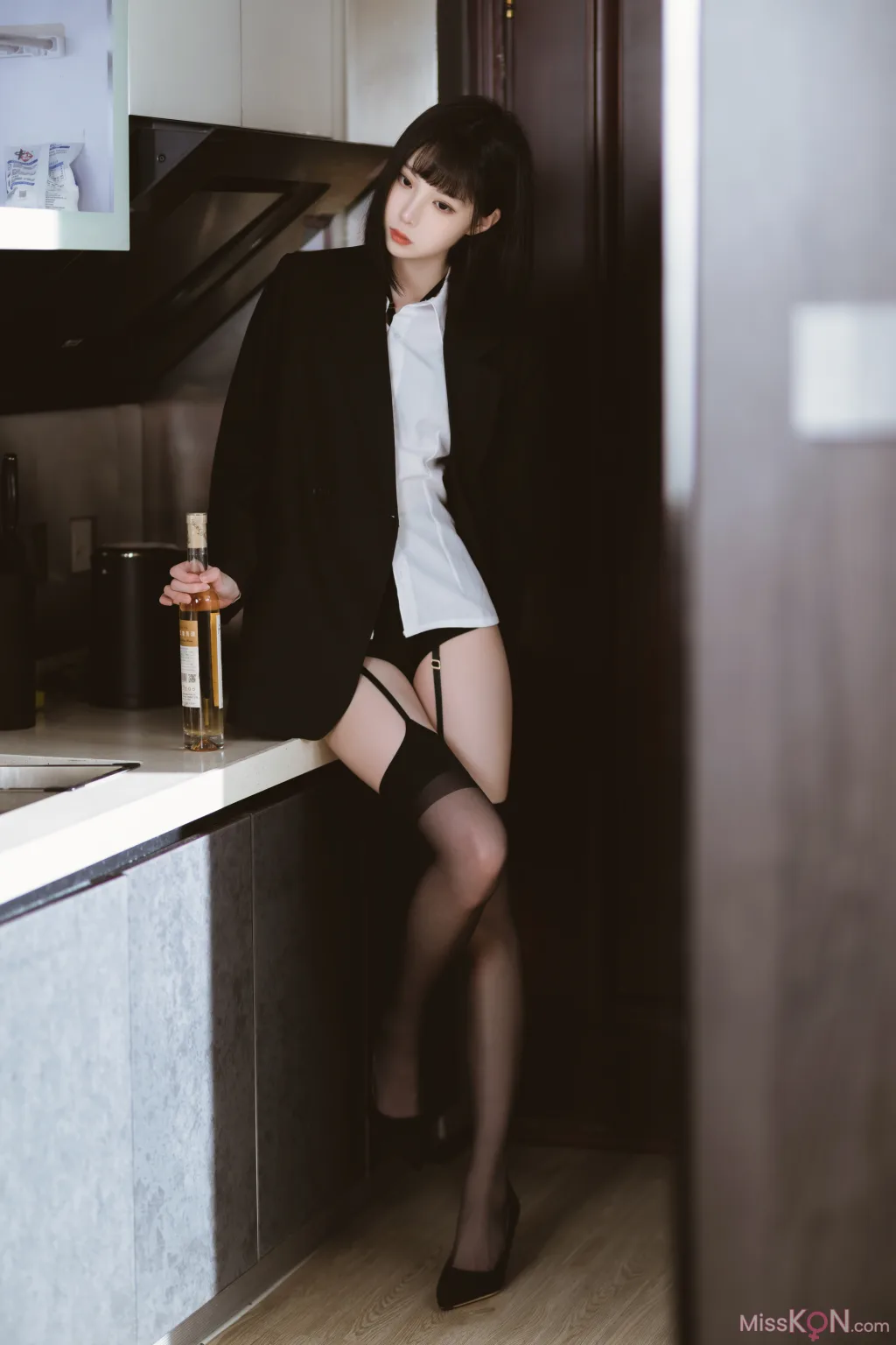 Coser@许岚LAN: 醉酒OL (60 photos) 