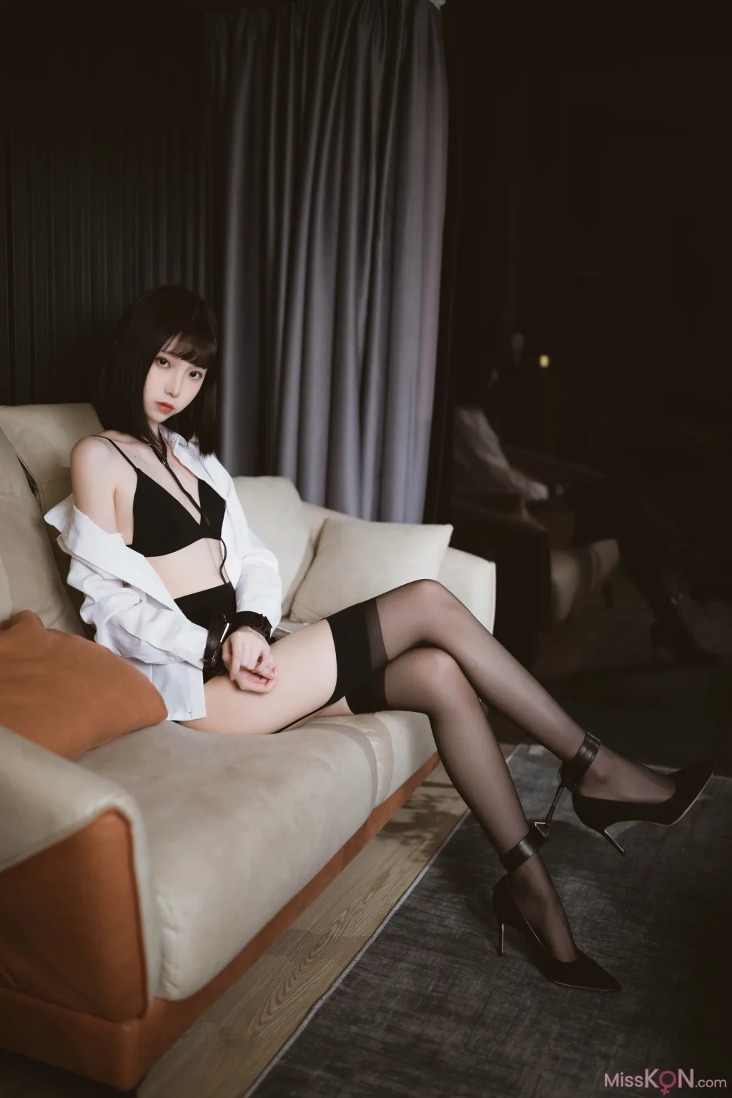 Coser@许岚LAN: 醉酒OL (60 photos) 0 Coser@许岚LAN: 醉酒OL (60 photos) 0