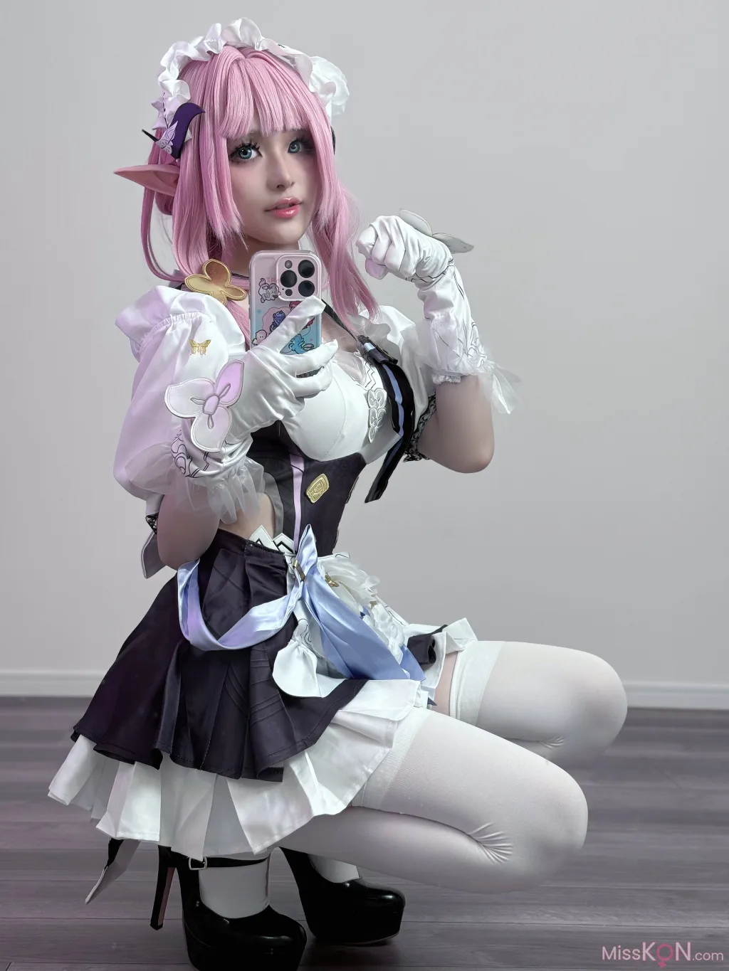 Coser@幼愛youmeko: 爱莉希雅女仆 (20 photos) 