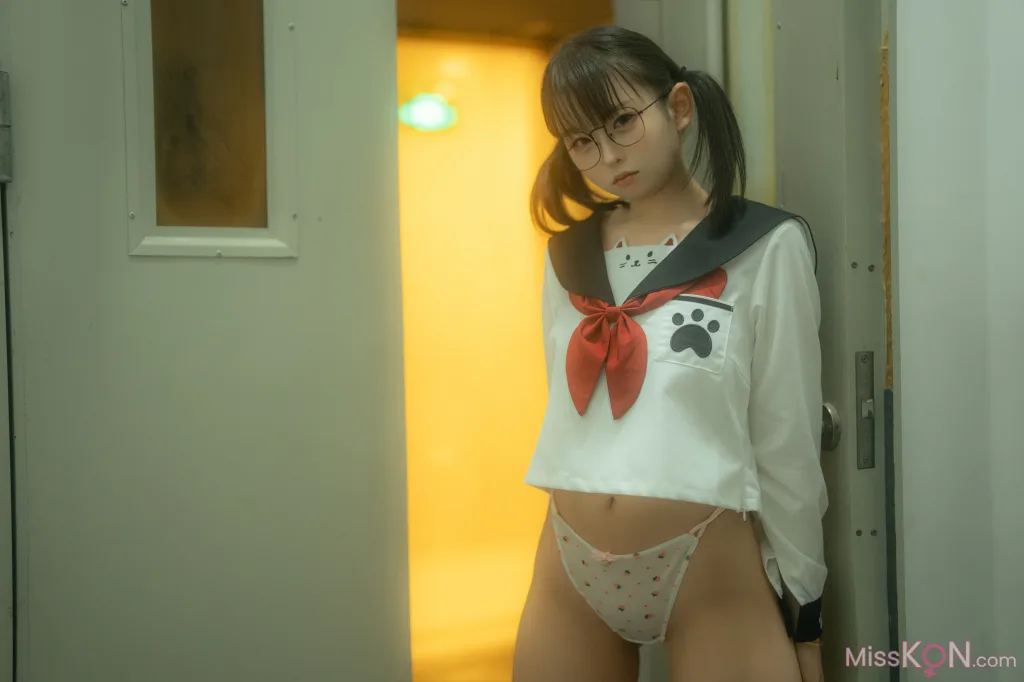 Coser@幼水铃衣: 小蛋糕加JK (30 photos) 