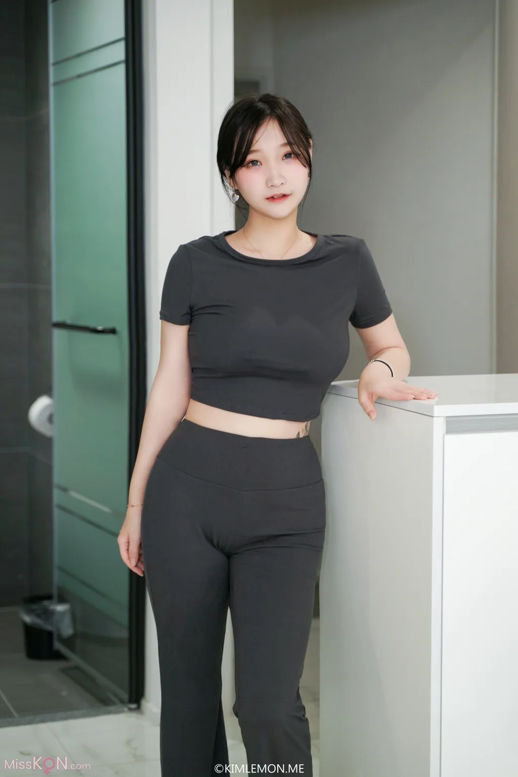 [KIMLEMON] YUJIN: Vol.01 (76 photos) 