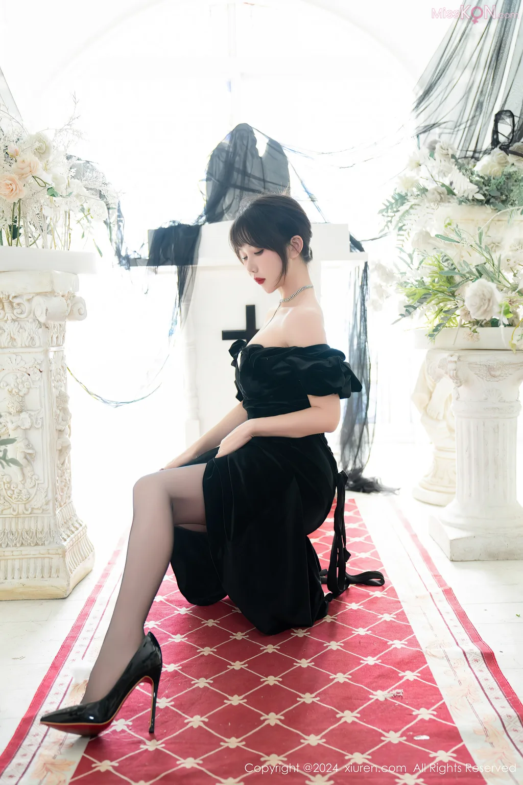 XIUREN No.8066 – 8075 (743 photos) 12 XIUREN No.8066 – 8075 (743 photos) 12