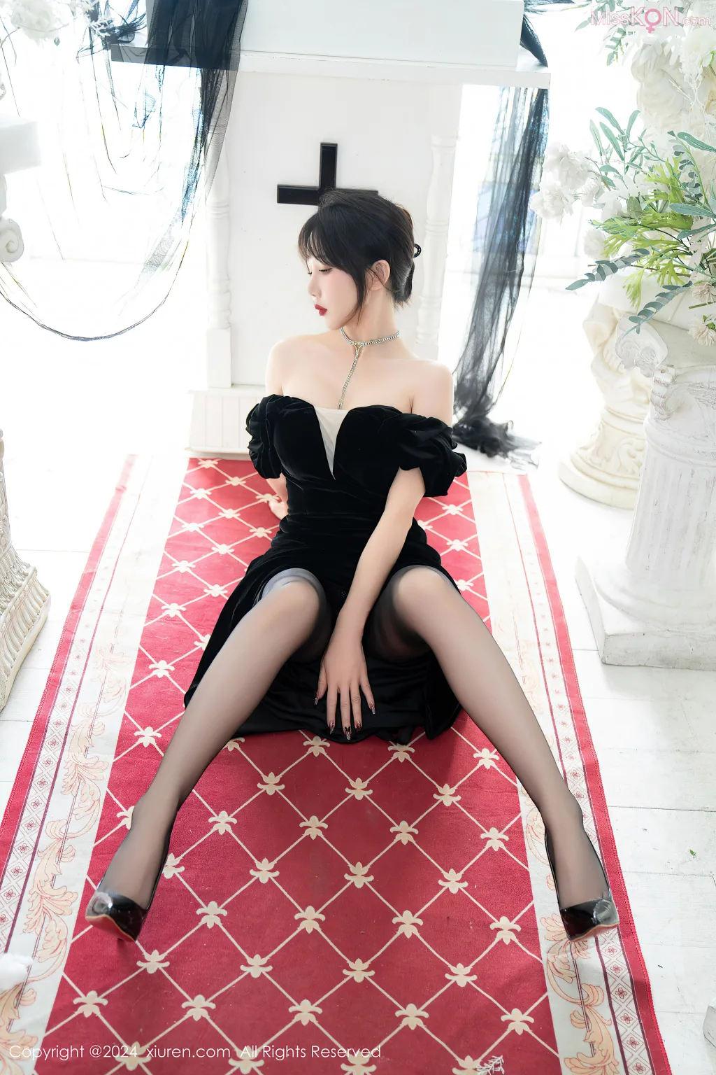 XIUREN No.8066 – 8075 (743 photos) 14 XIUREN No.8066 – 8075 (743 photos) 14