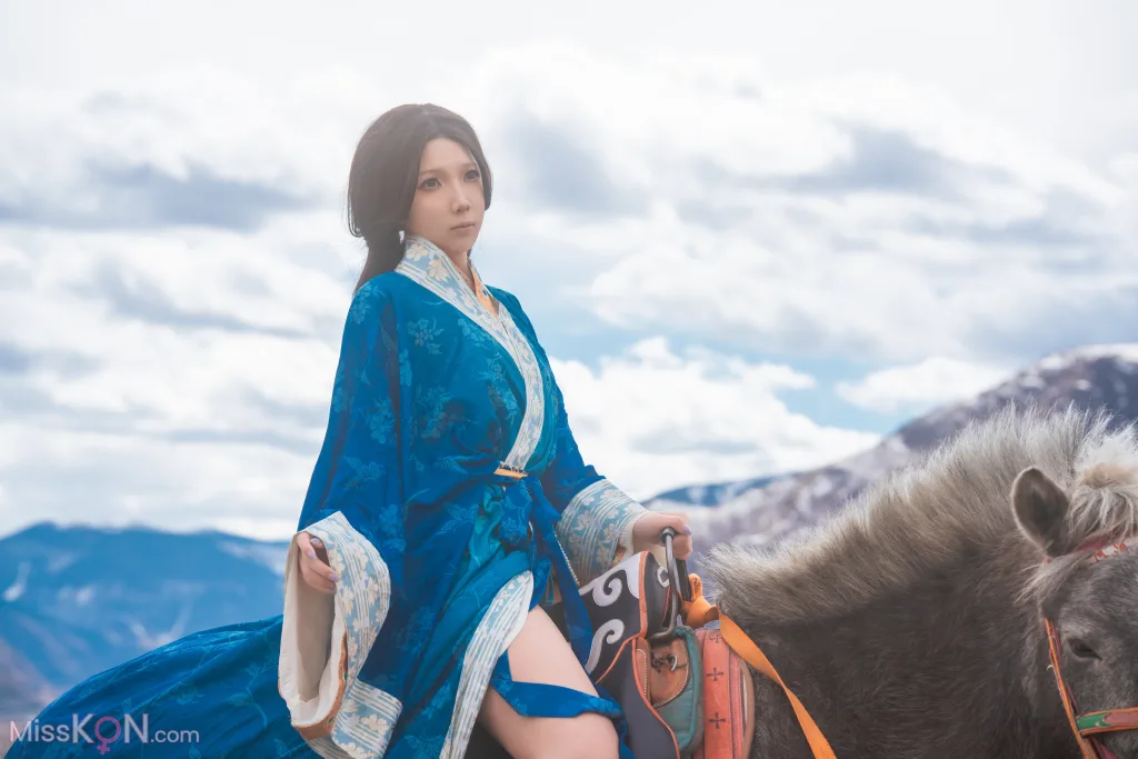 Coser@小和甜酒: 骑马 亡国公主 (37 photos) 
