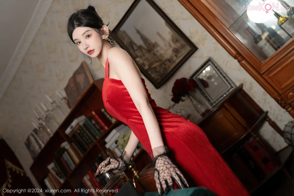 XIUREN No.8096 – 8105 (840 photos) 18 XIUREN No.8096 – 8105 (840 photos) 18