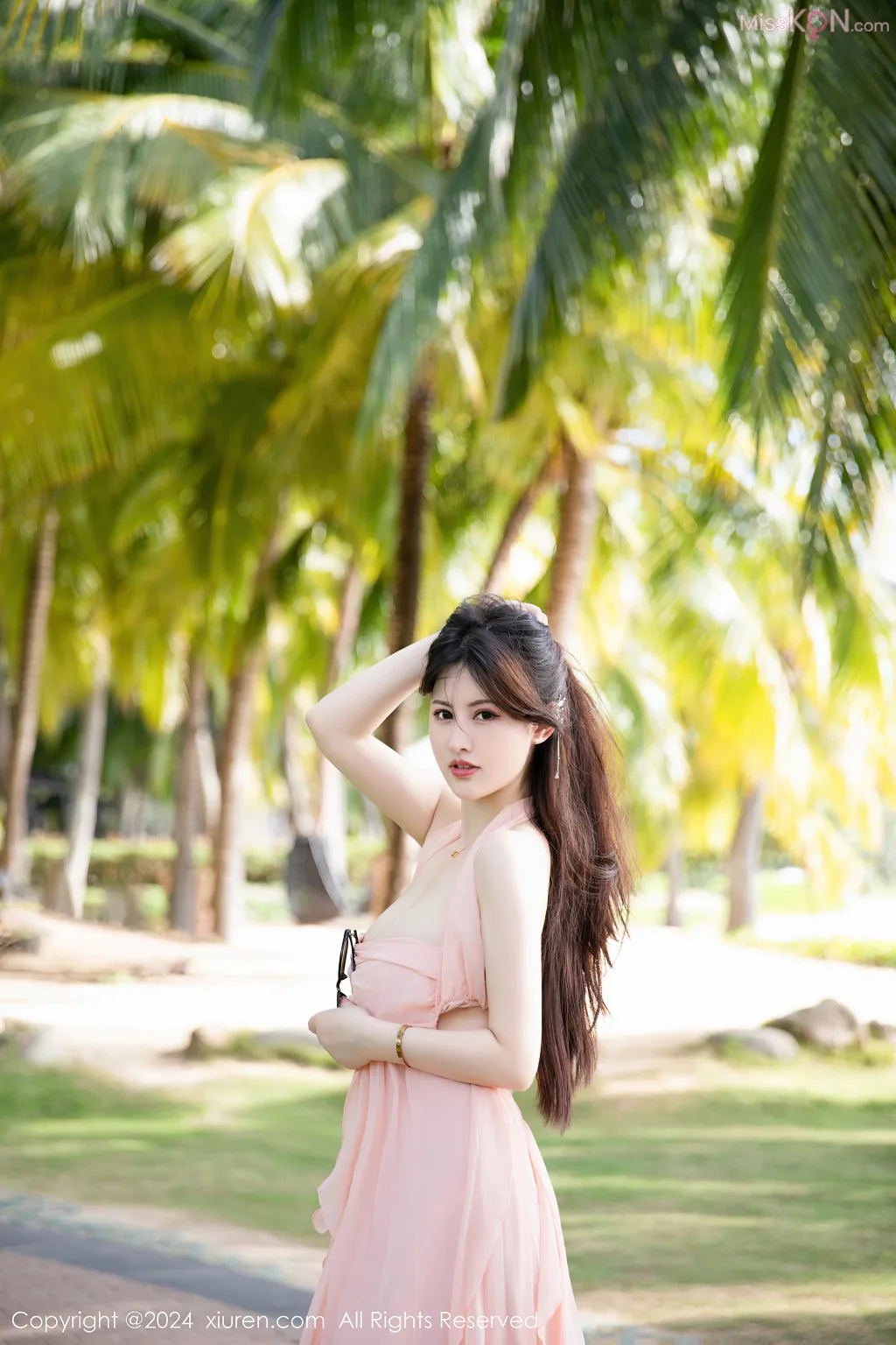 XIUREN No.7946 – 7955 (814 photos) 10 XIUREN No.7946 – 7955 (814 photos) 10