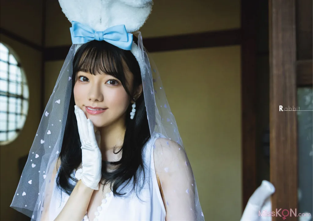[JP] Miyashita Rena (宮下玲奈): Cosplay Fetish Book (51 photos) 