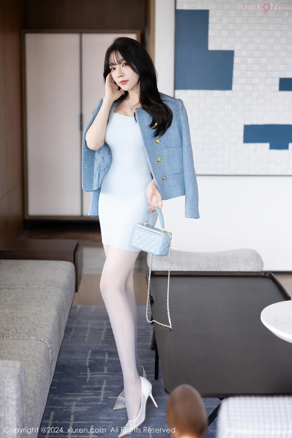 XIUREN No.7976 – 7985 (810 photos) 