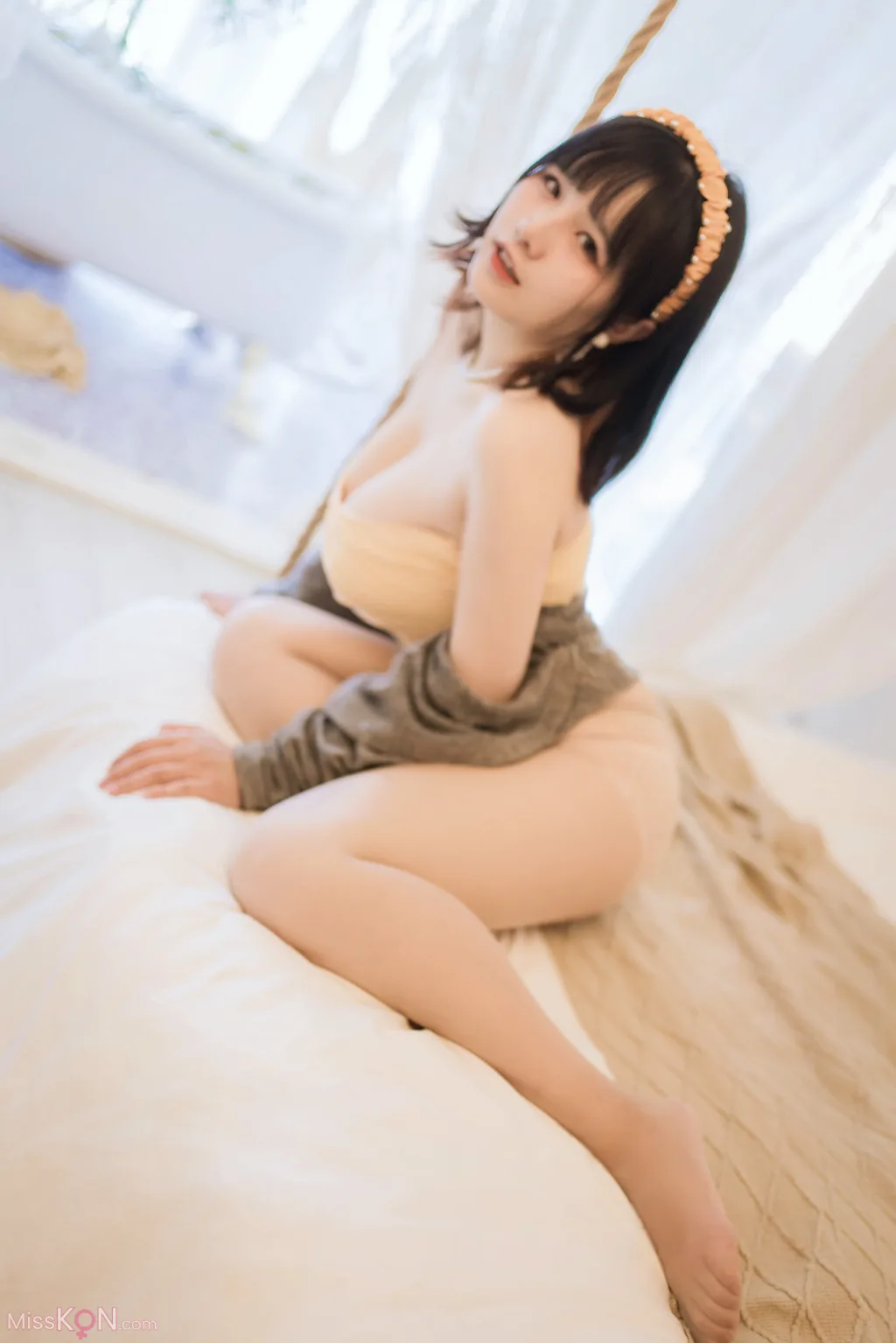 Coser@阿半今天很开心: 黄色抹胸 (68 photos ) 7 Coser@阿半今天很开心: 黄色抹胸 (68 photos ) 7