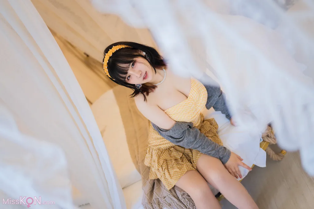 Coser@阿半今天很开心: 黄色抹胸 (68 photos ) 3 Coser@阿半今天很开心: 黄色抹胸 (68 photos ) 3