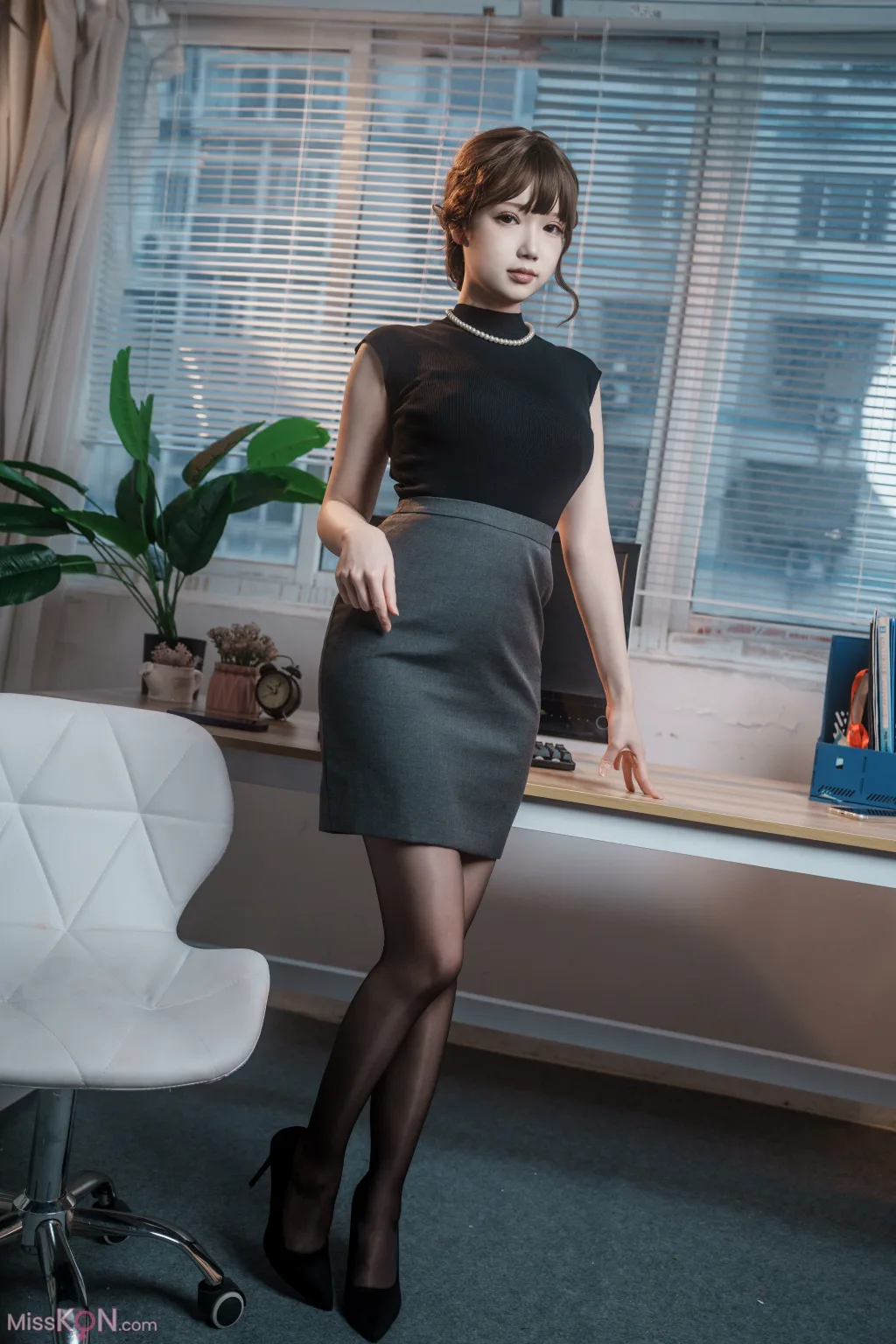 Coser@雪晴Astra: 年纪不大的上司姐姐 (70 photos ) 