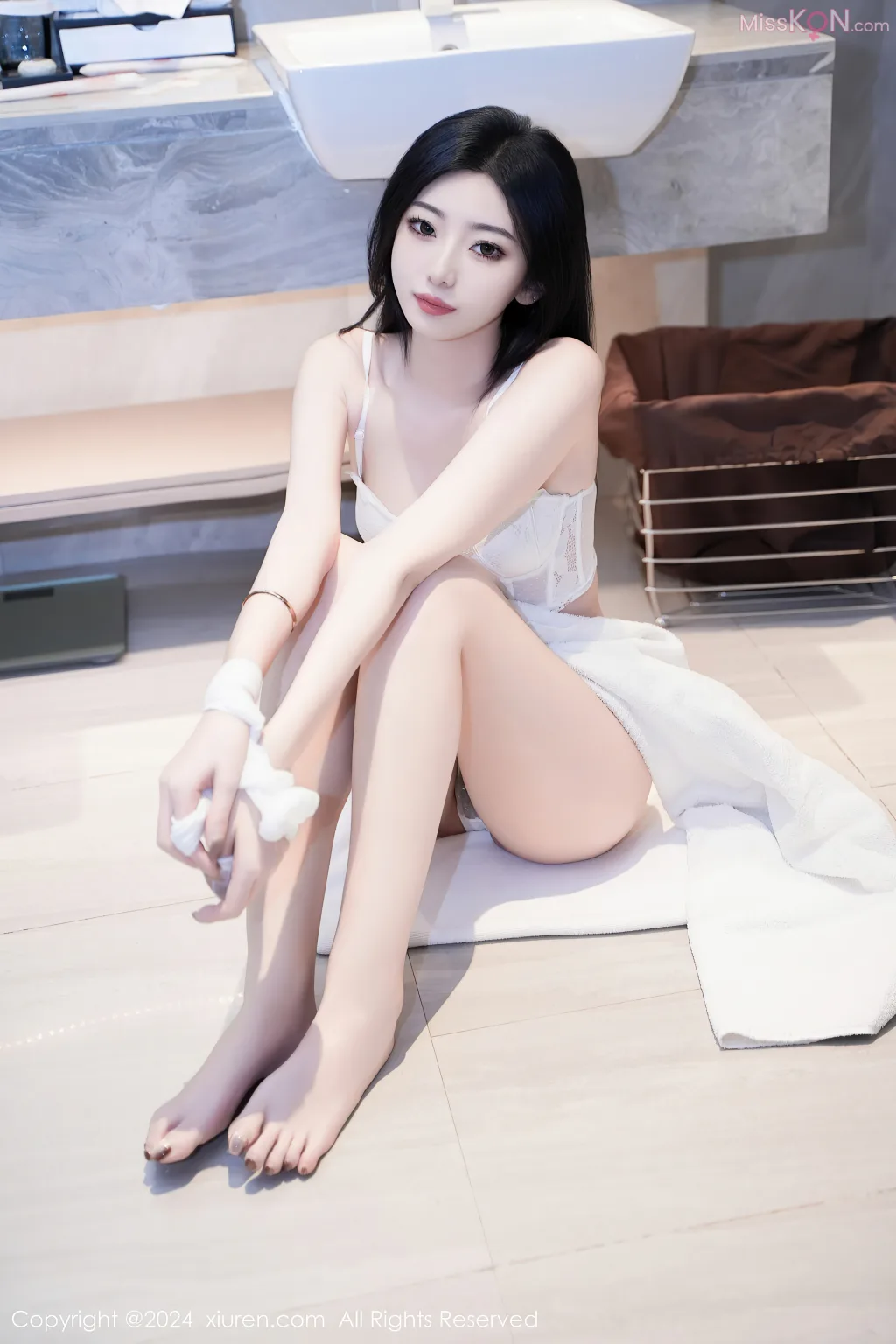 XIUREN No.7956 – 7965 (781 photos) 1 XIUREN No.7956 – 7965 (781 photos) 1