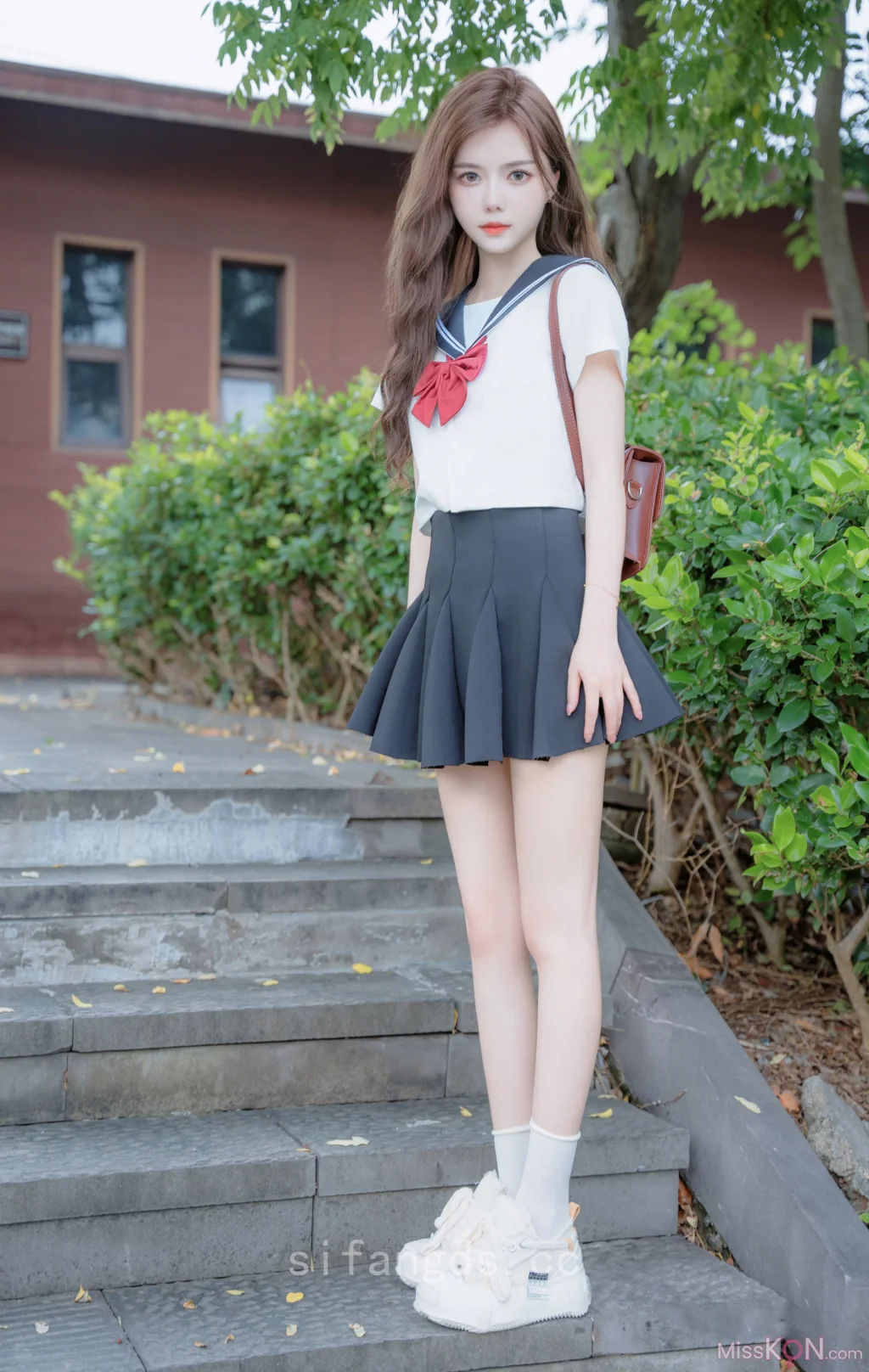 [XR Uncensored] 拍黄瓜: R18 秀人网模特 纯真与活力的完美结合 (99 photos )