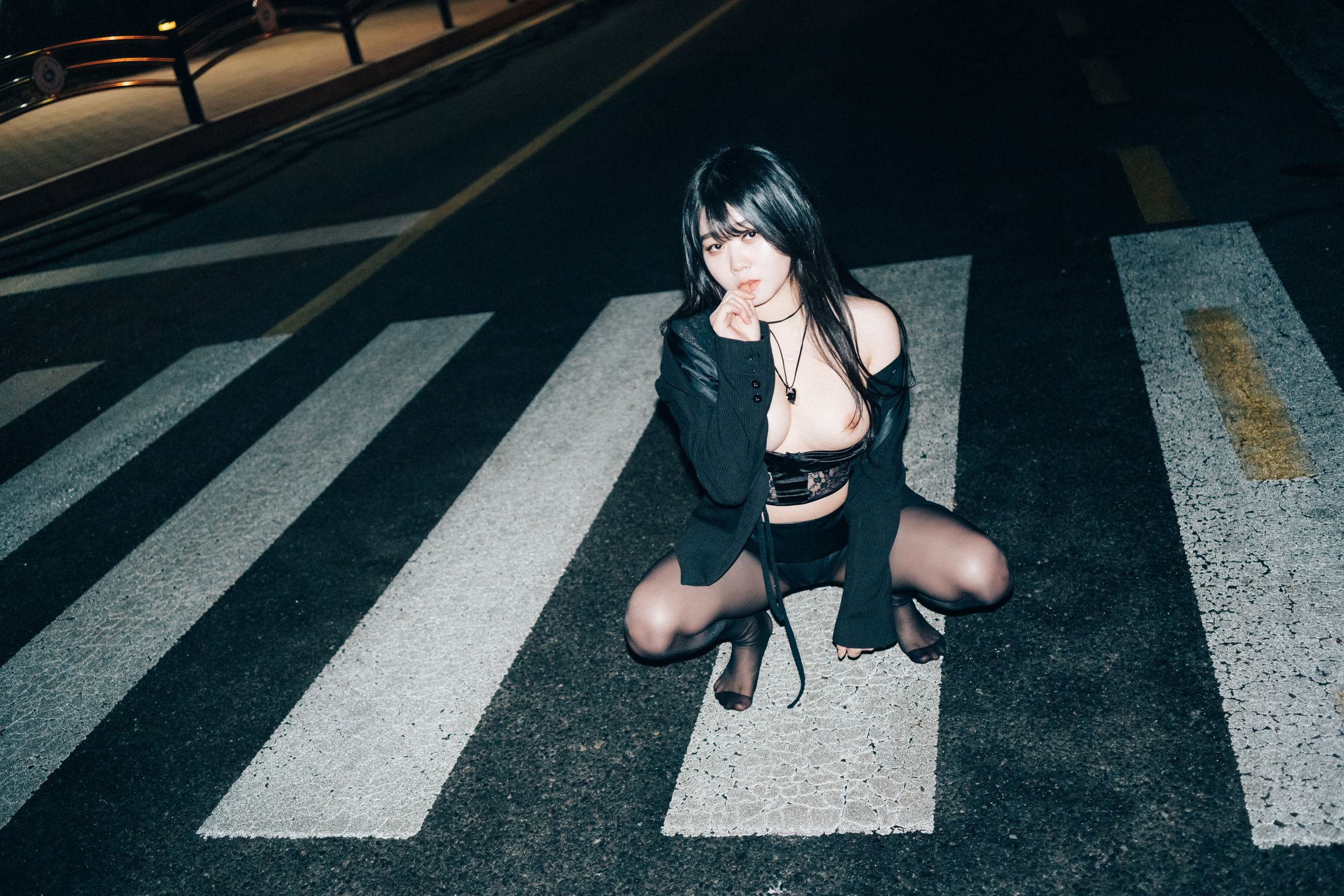 [Loozy] Zia (지아): XXX At Night Road (161 photos )