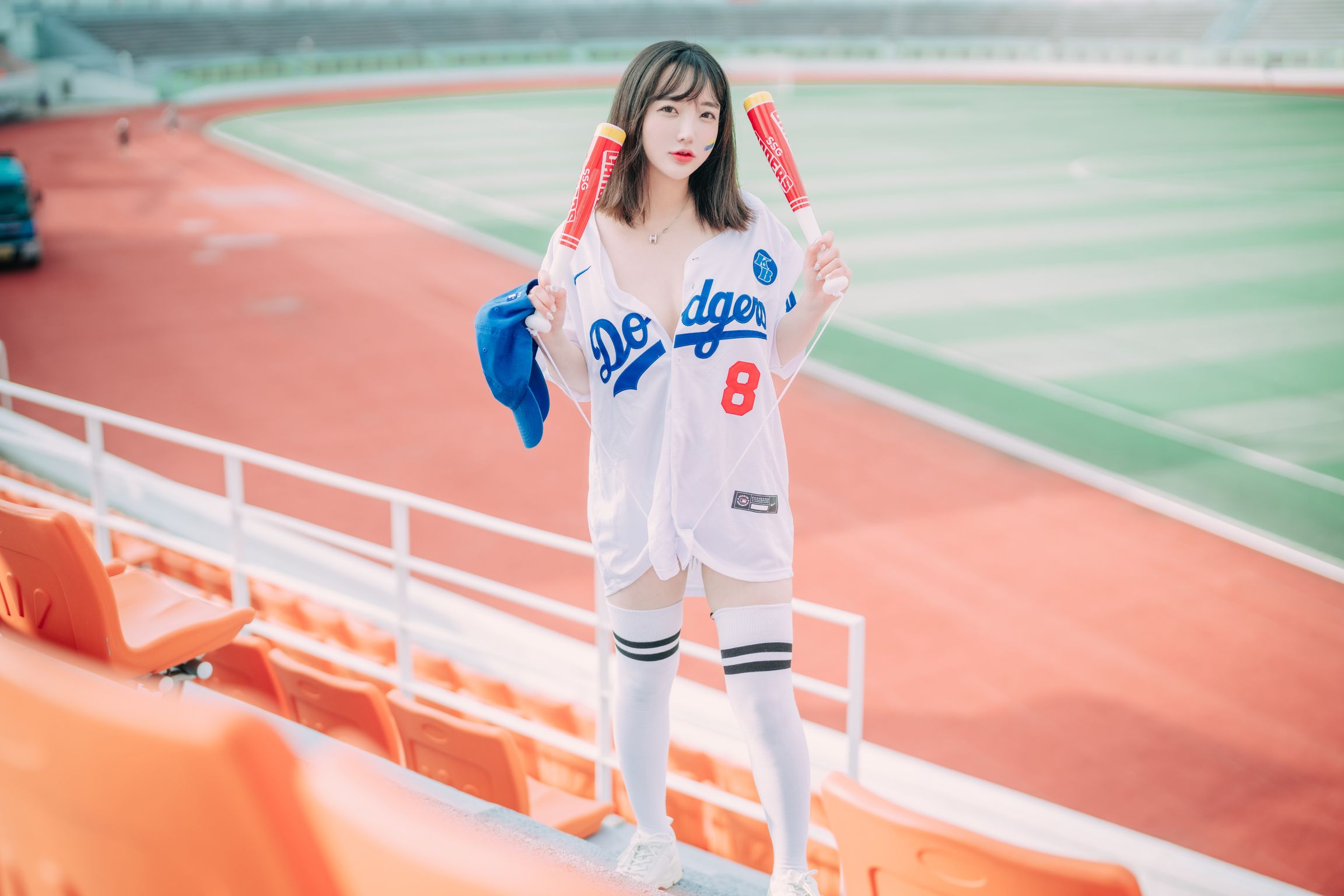 DJAWA Photo - Son Ye-Eun (손예은): "Cheer Up in the Summer" (126 photos) 18 DJAWA Photo - Son Ye-Eun (손예은): "Cheer Up in the Summer" (126 photos) 18
