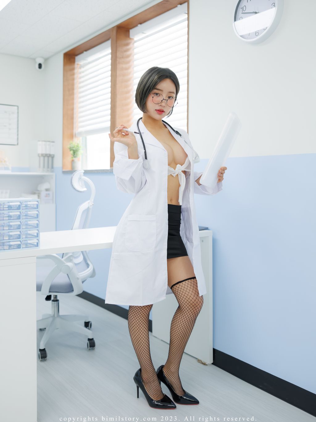 [Bimilstory] Booty Queen: Vol.02 Lady Doctor Academy Hospital (138 photos )