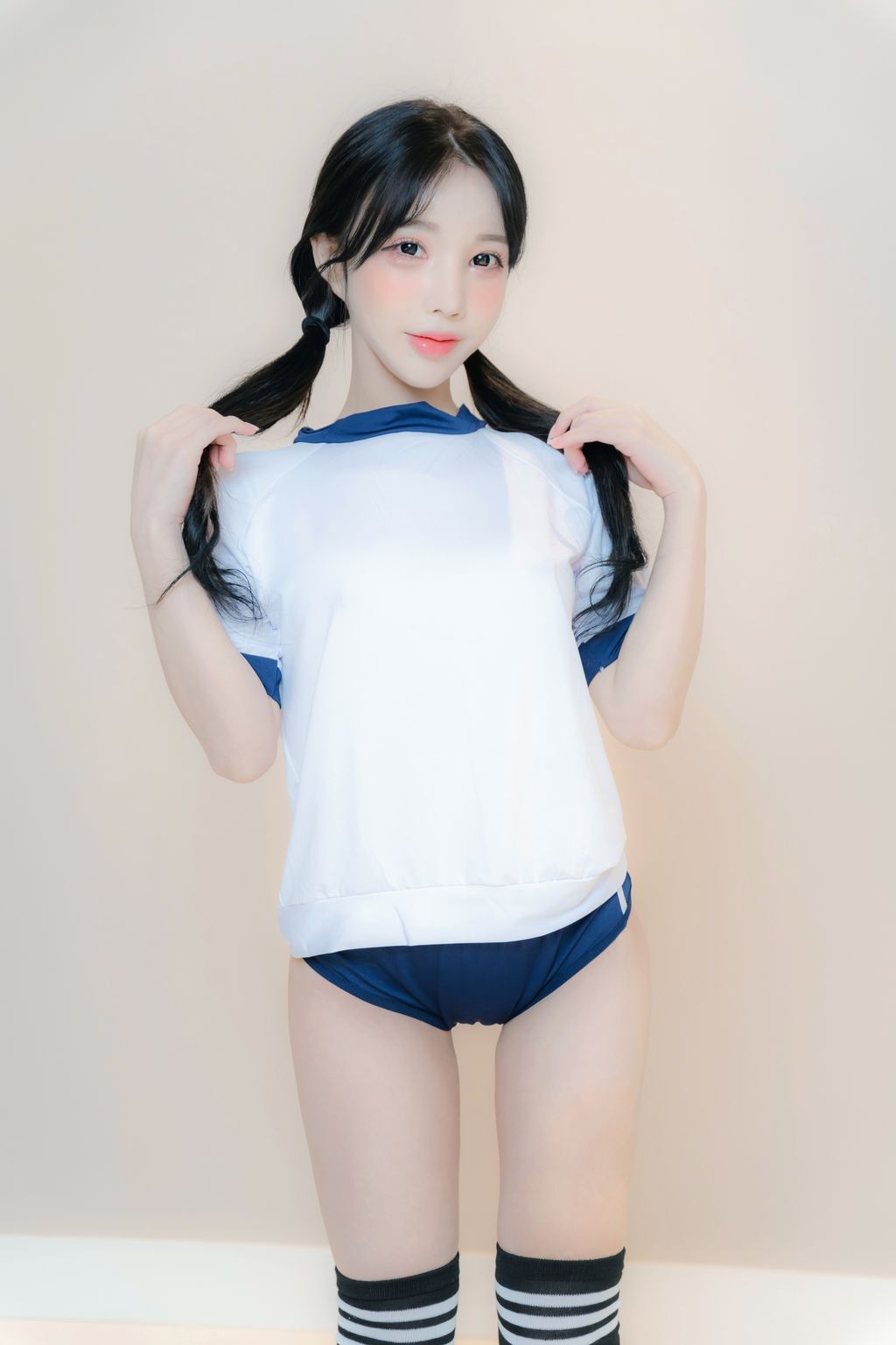 [PUSSYLET] Vol.45: Candy No.8 (70 photos)
