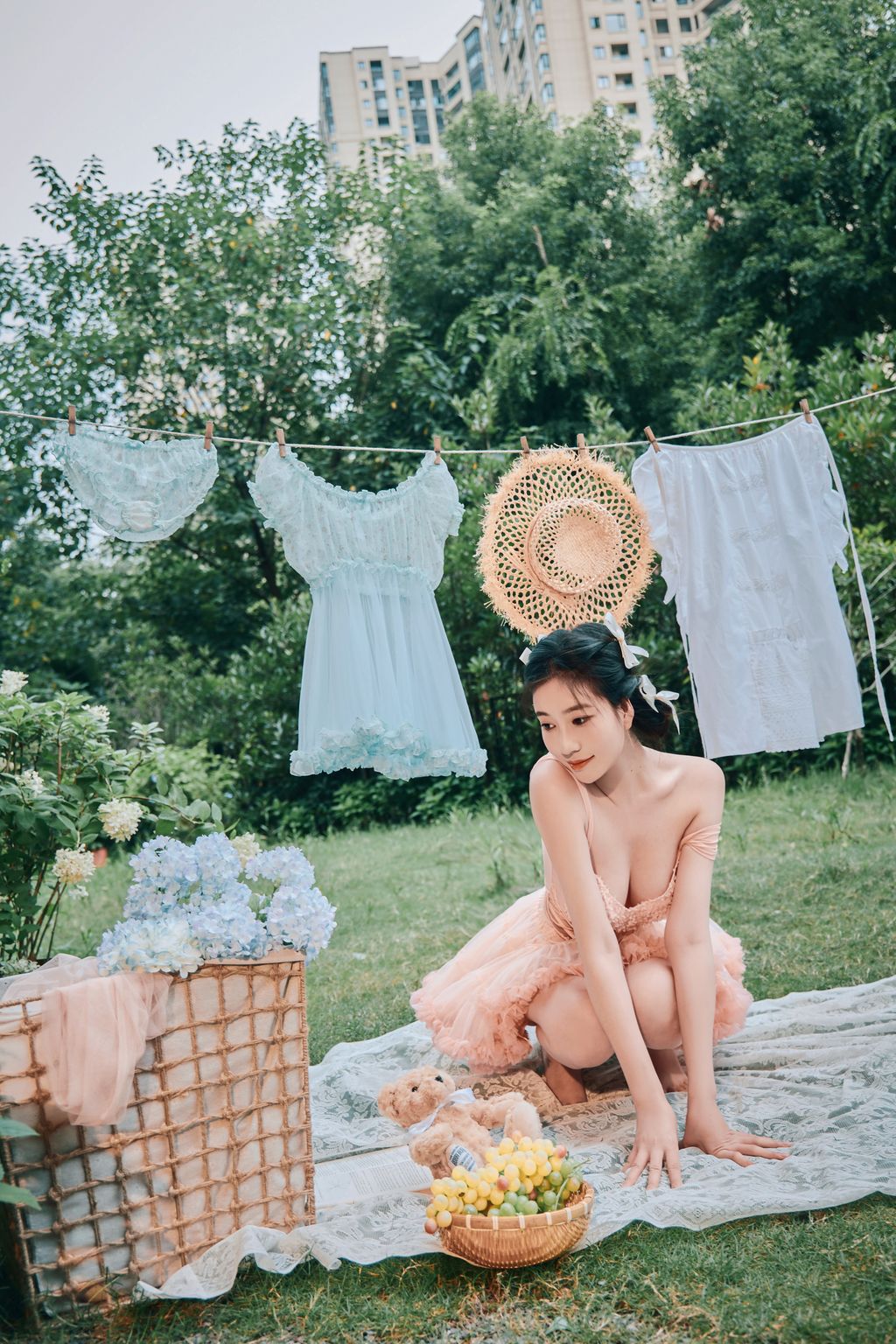 Coser@年年Nnian: 粉色日记 (57 photos) 19 Coser@年年Nnian: 粉色日记 (57 photos) 19