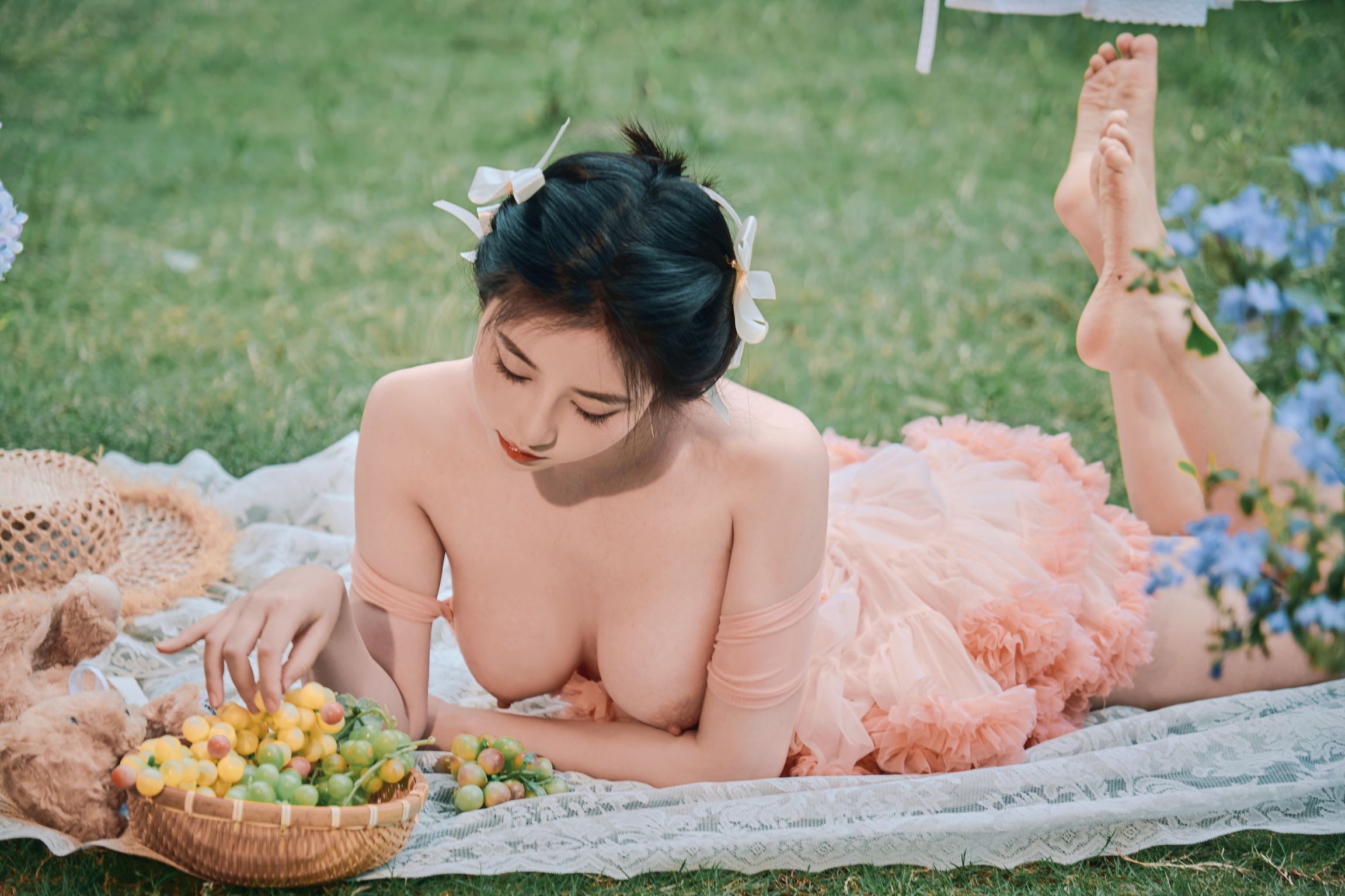 Coser@年年Nnian: 粉色日记 (57 photos) 10 Coser@年年Nnian: 粉色日记 (57 photos) 10