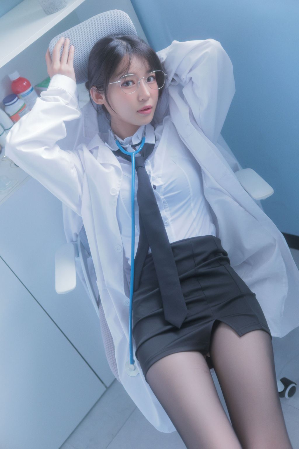 Yeha (예하): School Nurse (219 photos + 8 videos)