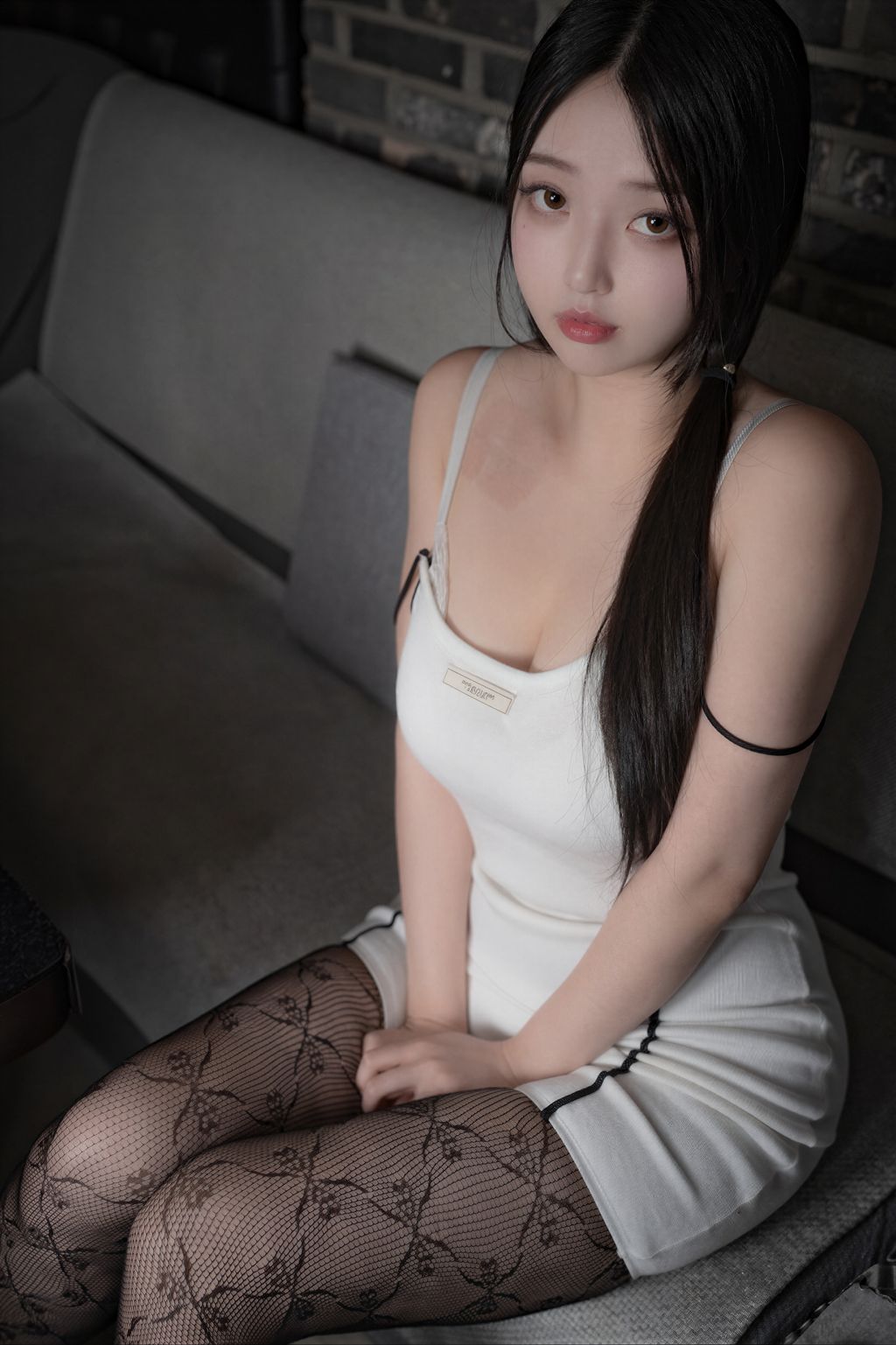[AI Enhanced] X-LEVEL Suji (수지): Vol.53 Karaoke Girl (71 photos)