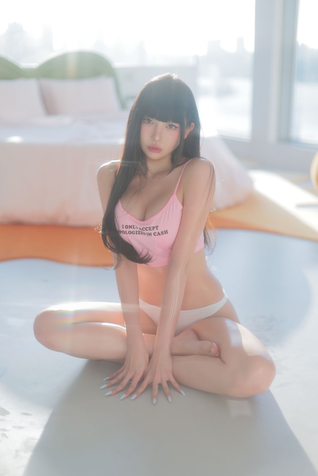 Dongeuran (동그란): Baby Oil (240 photos) 18 Dongeuran (동그란): Baby Oil (240 photos) 18