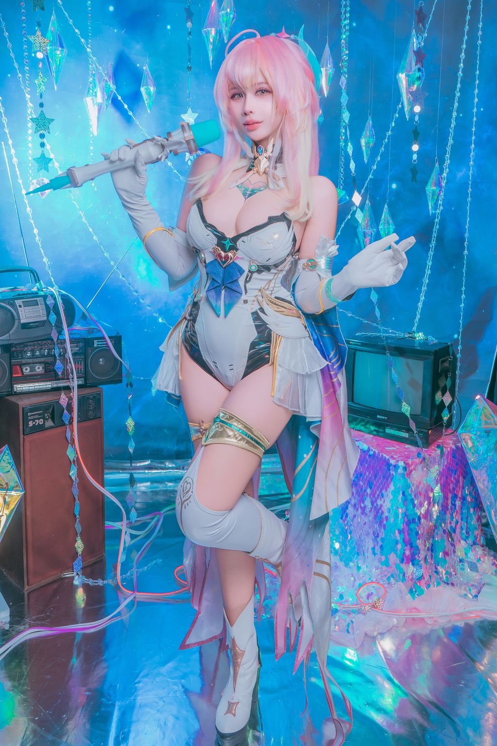 Coser@Pyon: Aemeath Wuthering Waves 鸣潮 爱弥斯 (88 photos + 2 videos)