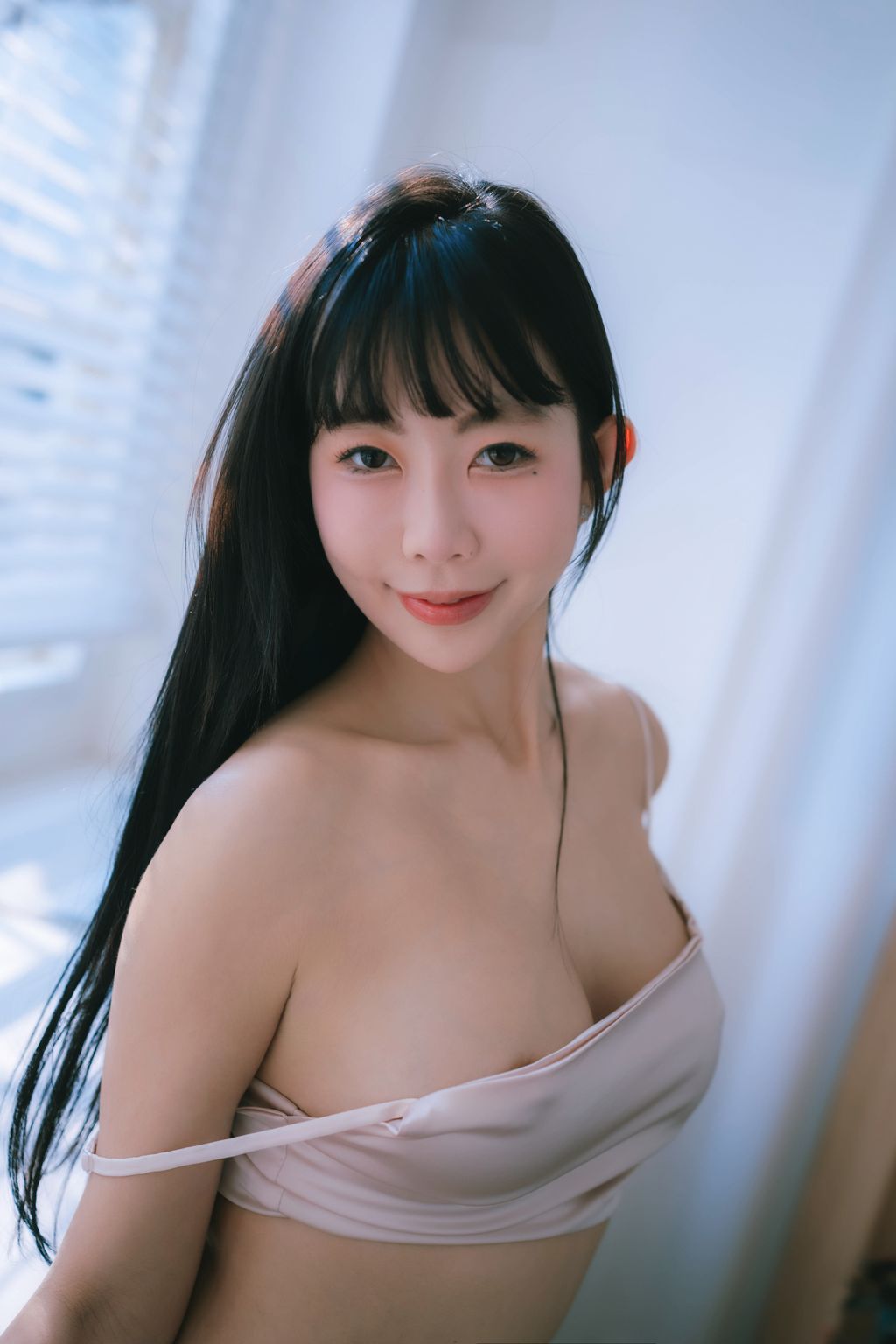 HAYEON (하연): Black & White (65 photos + 3 videos) 1 HAYEON (하연): Black & White (65 photos + 3 videos) 1