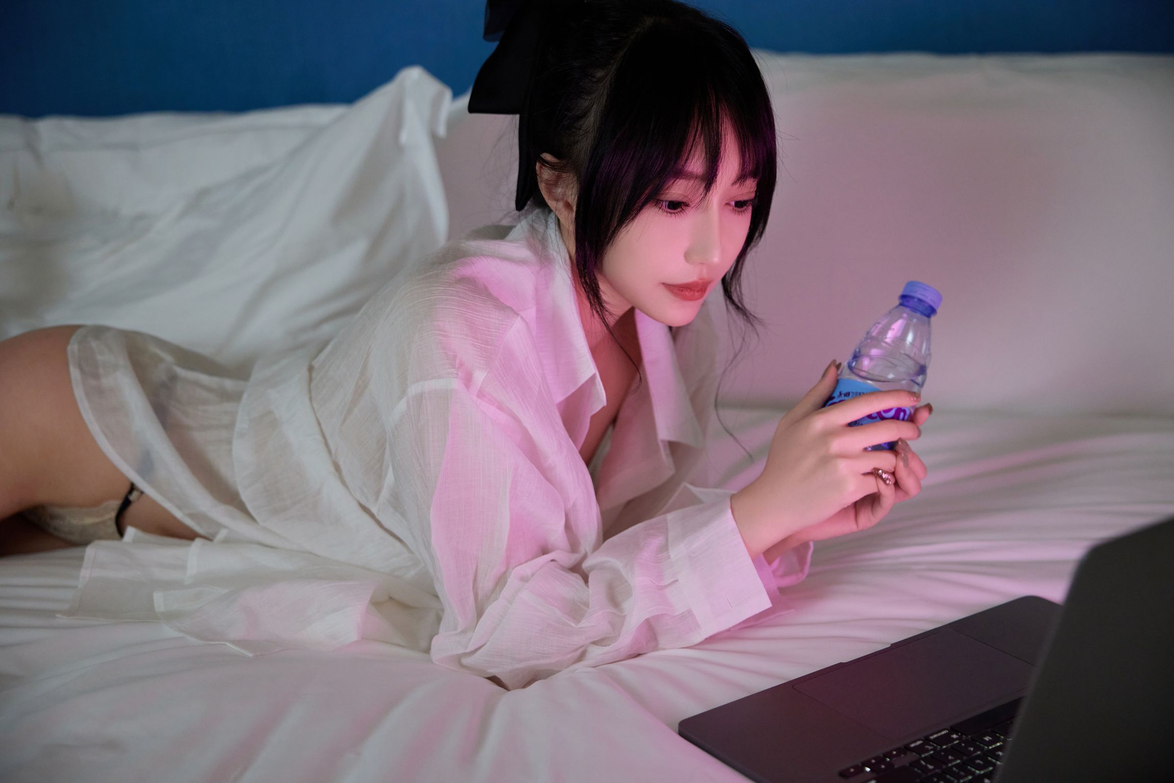 [内购无水印] 玥儿玥er: 白衬衫 (89 photos)