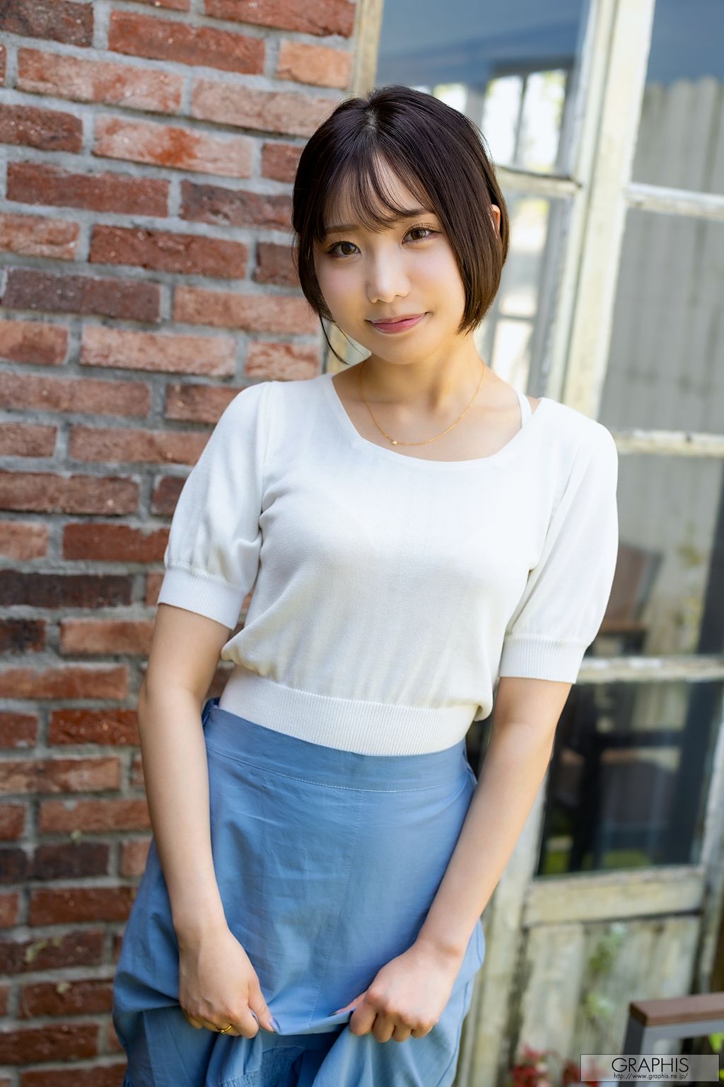 [JP] Eren Sora (絵恋空): [Graphis] Gals – Sexy Alert! Vol.1+2+3+4+5 (101 photos)