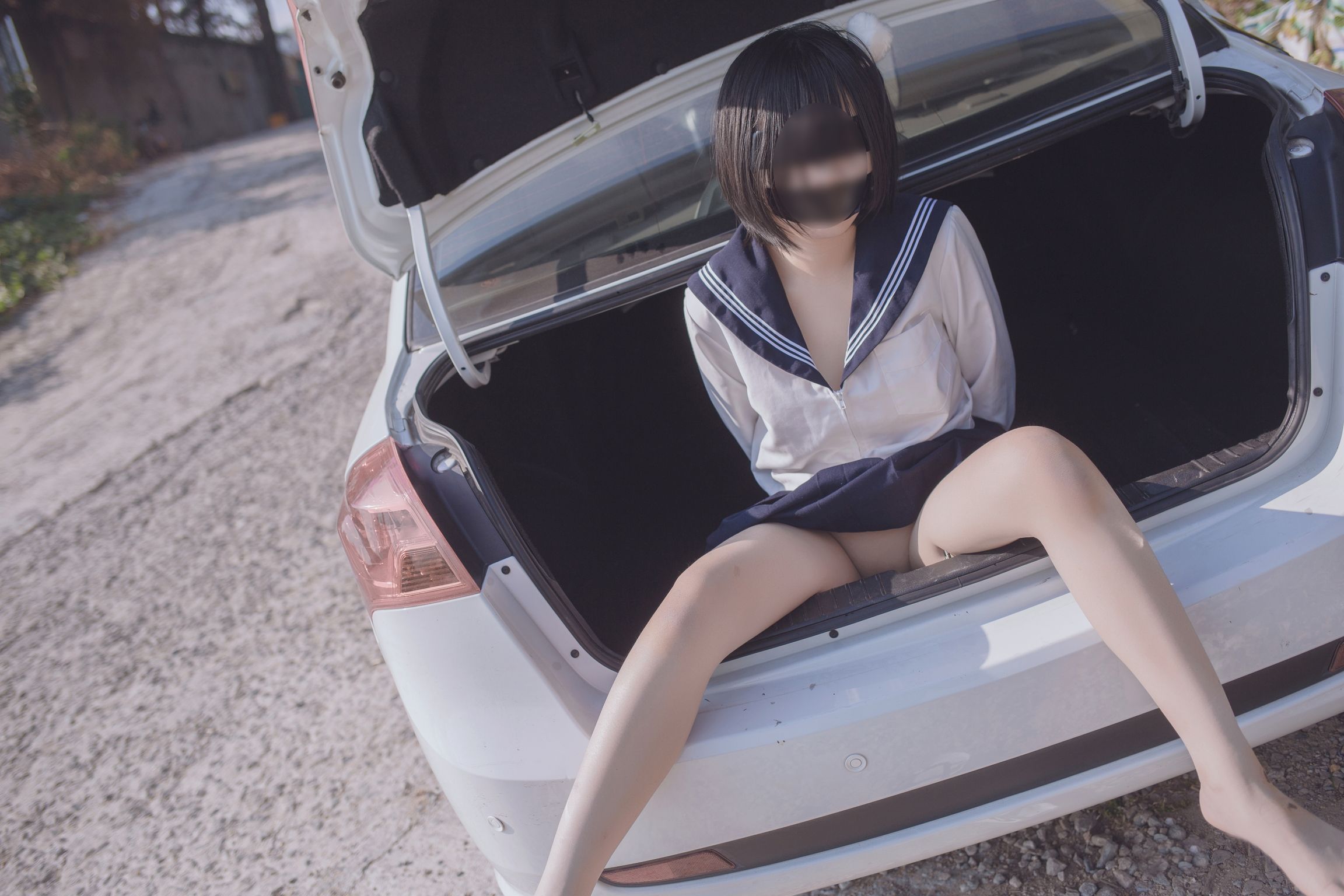 Coser@悠宝三岁: 放学后被绑在后备箱 (57 photos) 3 Coser@悠宝三岁: 放学后被绑在后备箱 (57 photos) 3