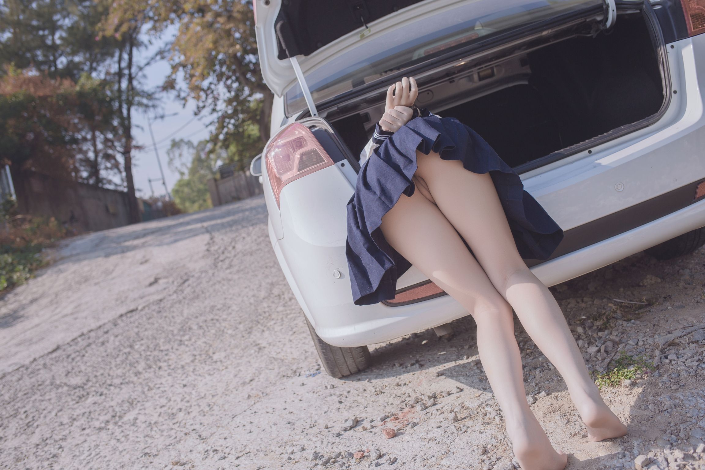 Coser@悠宝三岁: 放学后被绑在后备箱 (57 photos) 9 Coser@悠宝三岁: 放学后被绑在后备箱 (57 photos) 9