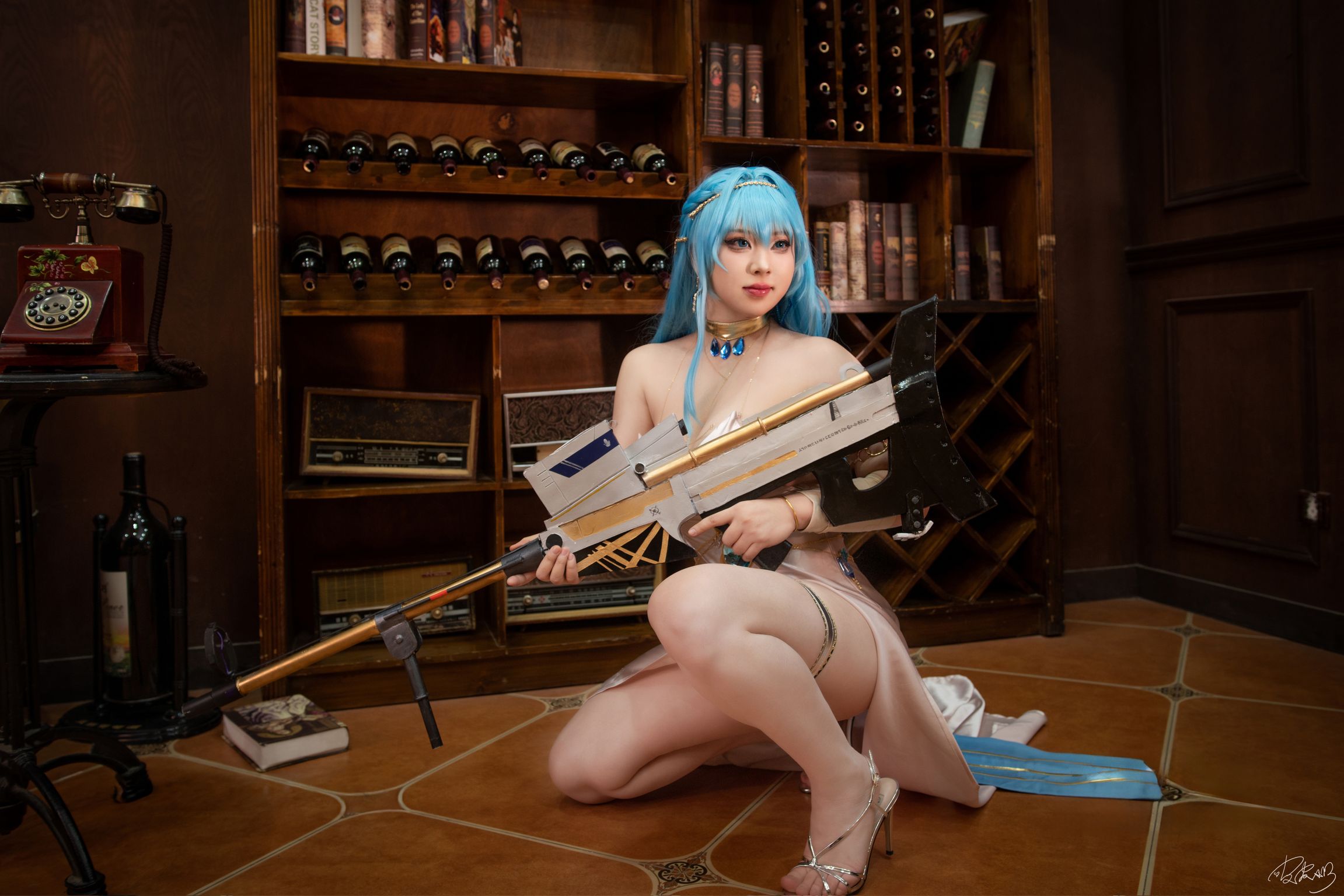 Coser@皮皮奶可可爱了啦: Nikke胜利女神 海伦礼服 (57 photos + 1 video)