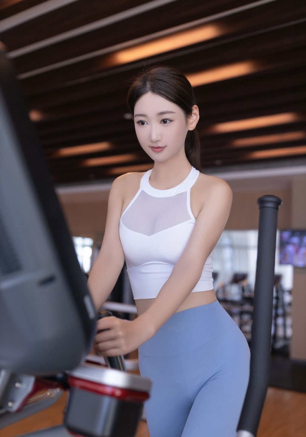 [内购无水印] Tang An Qi (唐安琪): 秀人网模特 – 兔子报恩记 (90 photos)