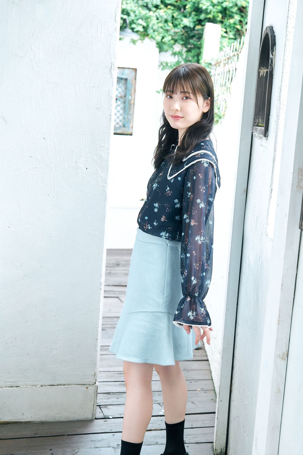 [JP] Mio Ishikawa (石川澪): FRIDAYデジタル写真集 みおつくし (97 photos)