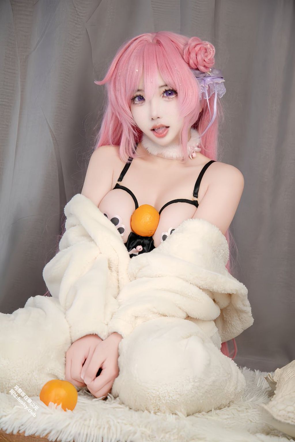Coser@香草奶喵: 双尾白虎萝莉户外露出 (257 photos + 332 videos) 5 Coser@香草奶喵: 双尾白虎萝莉户外露出 (257 photos + 332 videos) 5