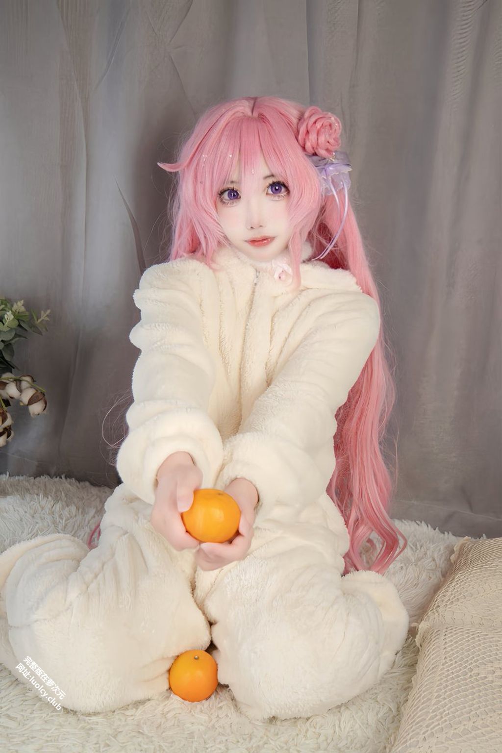 Coser@香草奶喵: 双尾白虎萝莉户外露出 (257 photos + 332 videos) 6 Coser@香草奶喵: 双尾白虎萝莉户外露出 (257 photos + 332 videos) 6
