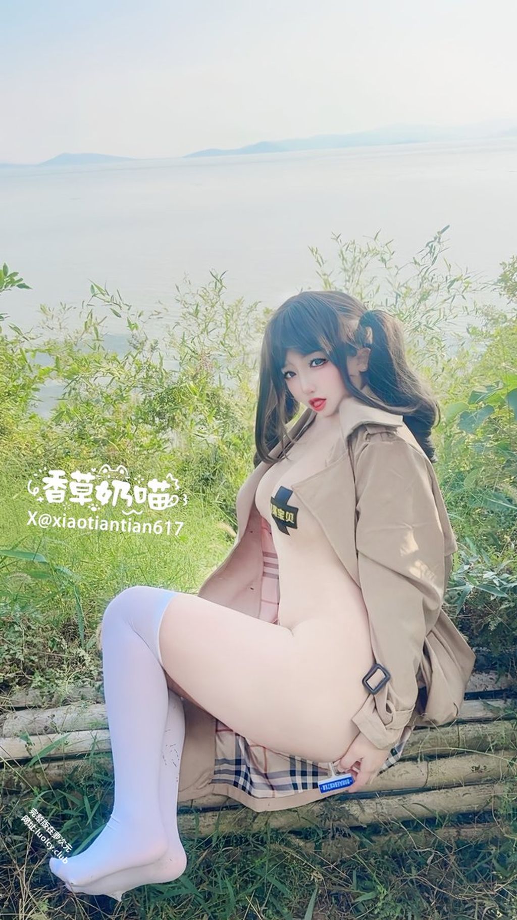Coser@香草奶喵: 双尾白虎萝莉户外露出 (257 photos + 332 videos) 2 Coser@香草奶喵: 双尾白虎萝莉户外露出 (257 photos + 332 videos) 2