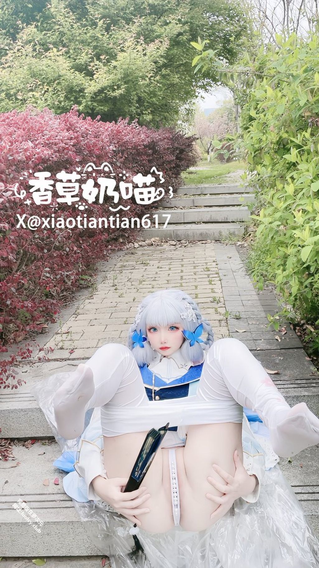 Coser@香草奶喵: 双尾白虎萝莉户外露出 (257 photos + 332 videos) 9 Coser@香草奶喵: 双尾白虎萝莉户外露出 (257 photos + 332 videos) 9