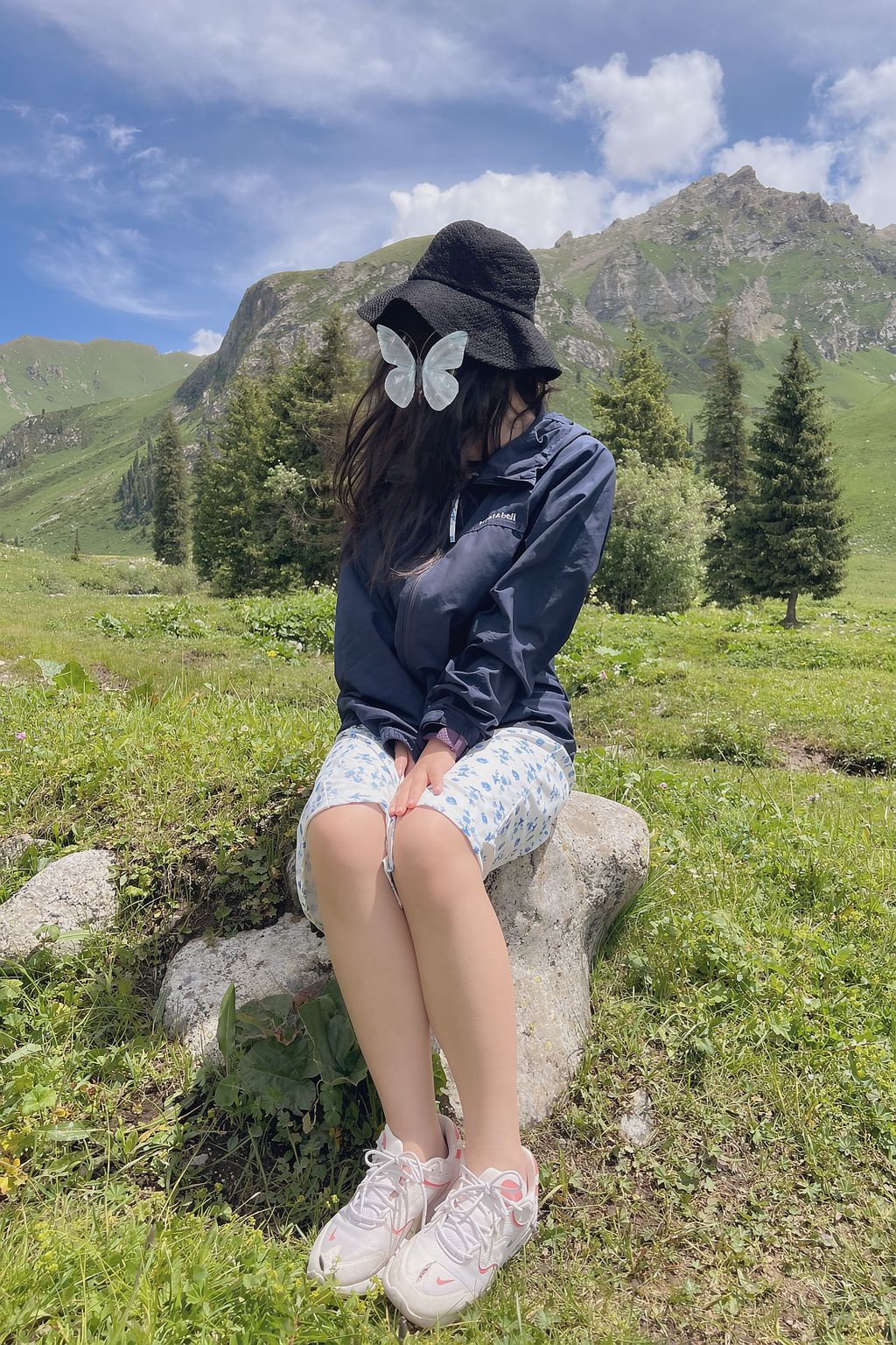 [OtherXXX] Qiuzi_china: 人妻调教户外露出 (185 photos + 10 videos)