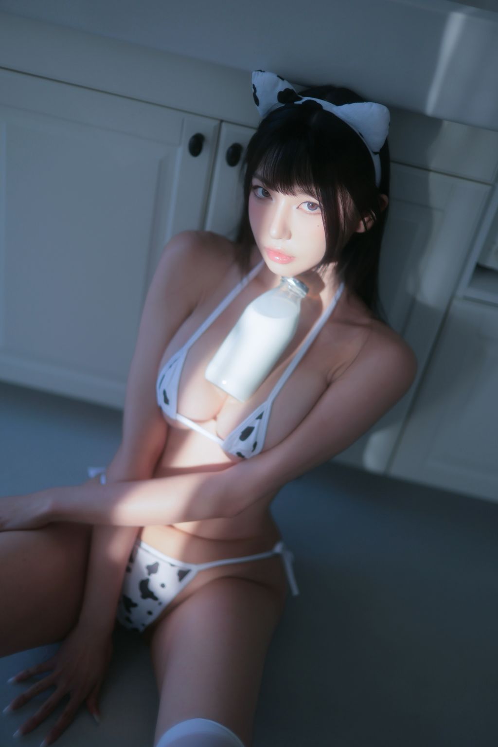 Dongeuran (동그란): Milk Cow #01 (128 photos) 2 Dongeuran (동그란): Milk Cow #01 (128 photos) 2