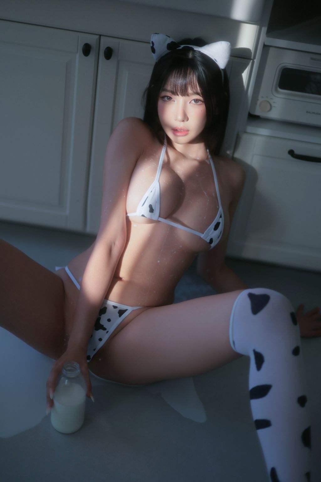 Dongeuran (동그란): Milk Cow #01 (128 photos) 7 Dongeuran (동그란): Milk Cow #01 (128 photos) 7