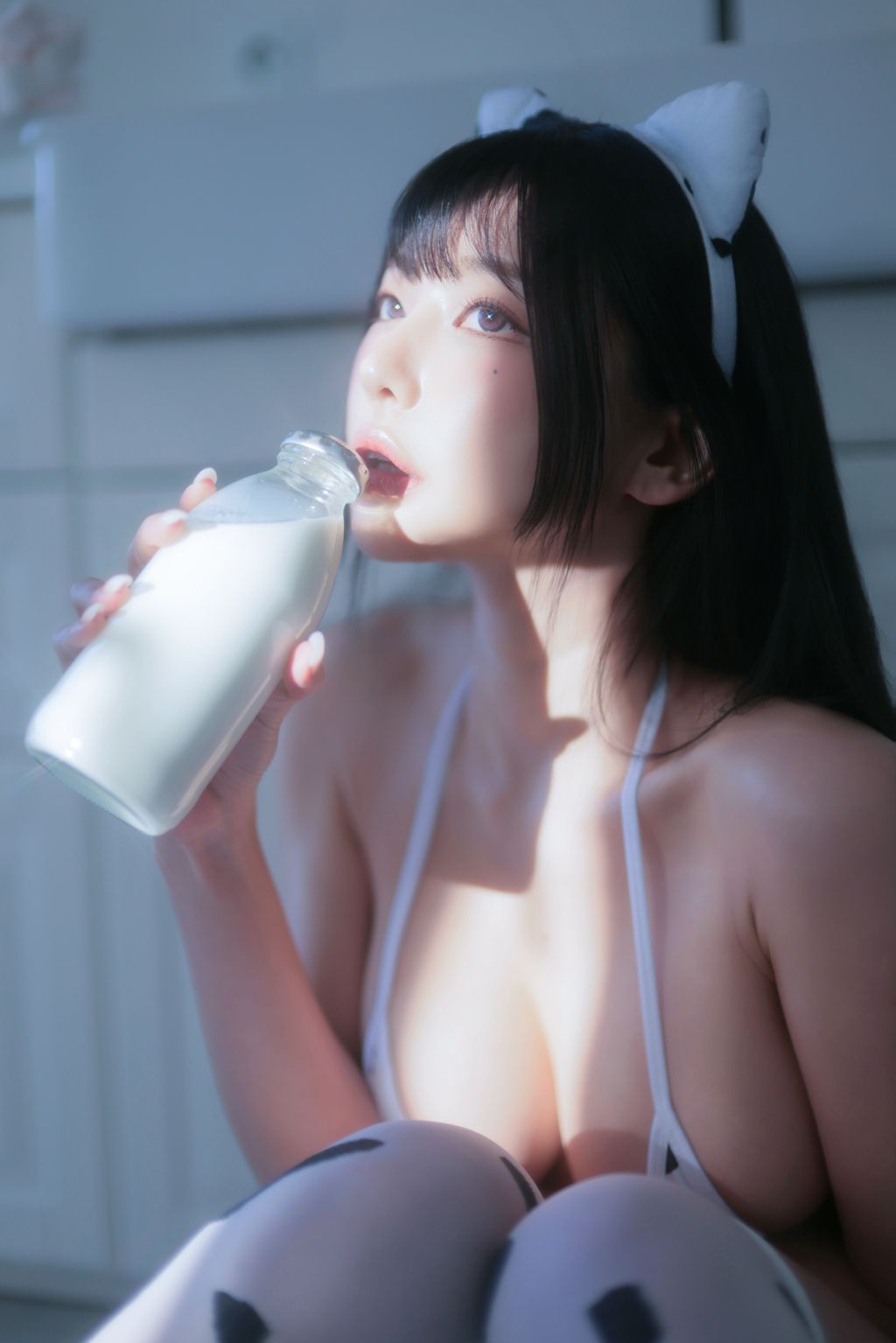 Dongeuran (동그란): Milk Cow #01 (128 photos) 2 Dongeuran (동그란): Milk Cow #01 (128 photos) 2