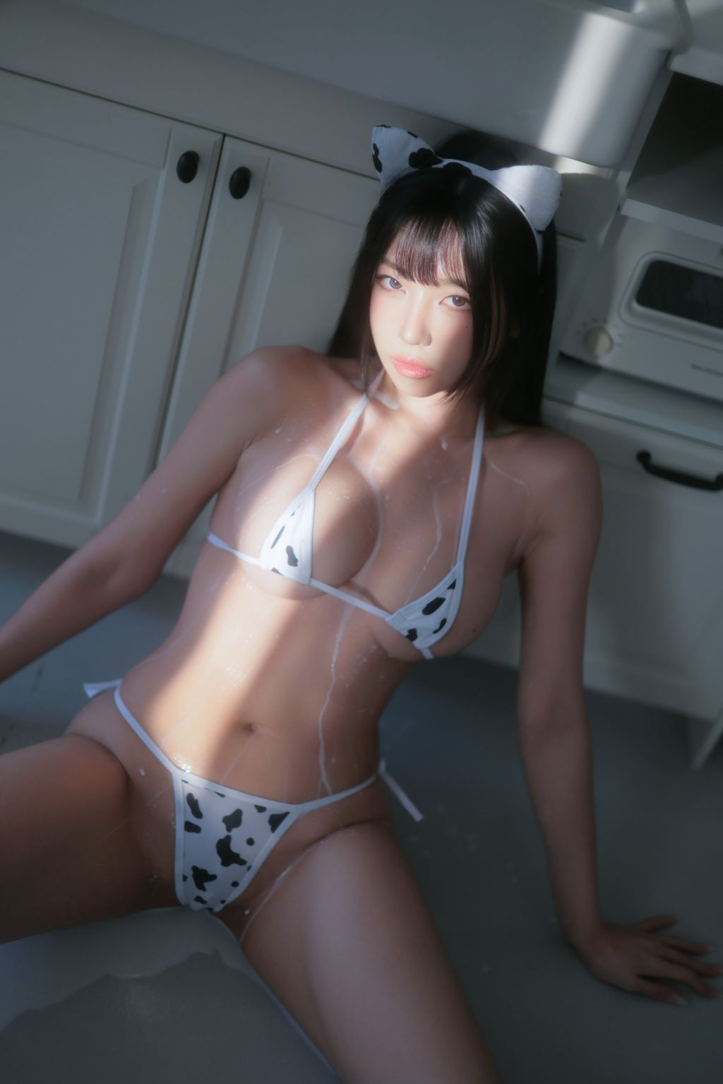Dongeuran (동그란): Milk Cow #01 (128 photos) 0 Dongeuran (동그란): Milk Cow #01 (128 photos) 0
