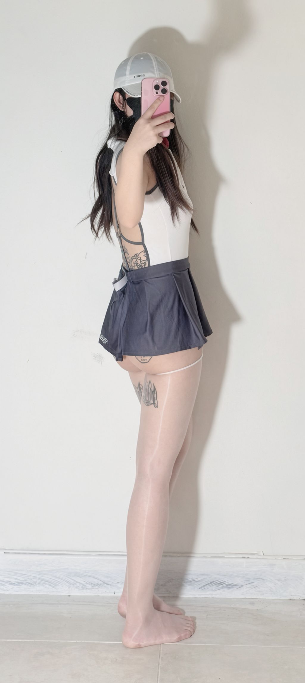 [OtherXXX] 甜心纯纯: 人妻户外露出私拍福利 (75 photos + 46 videos)