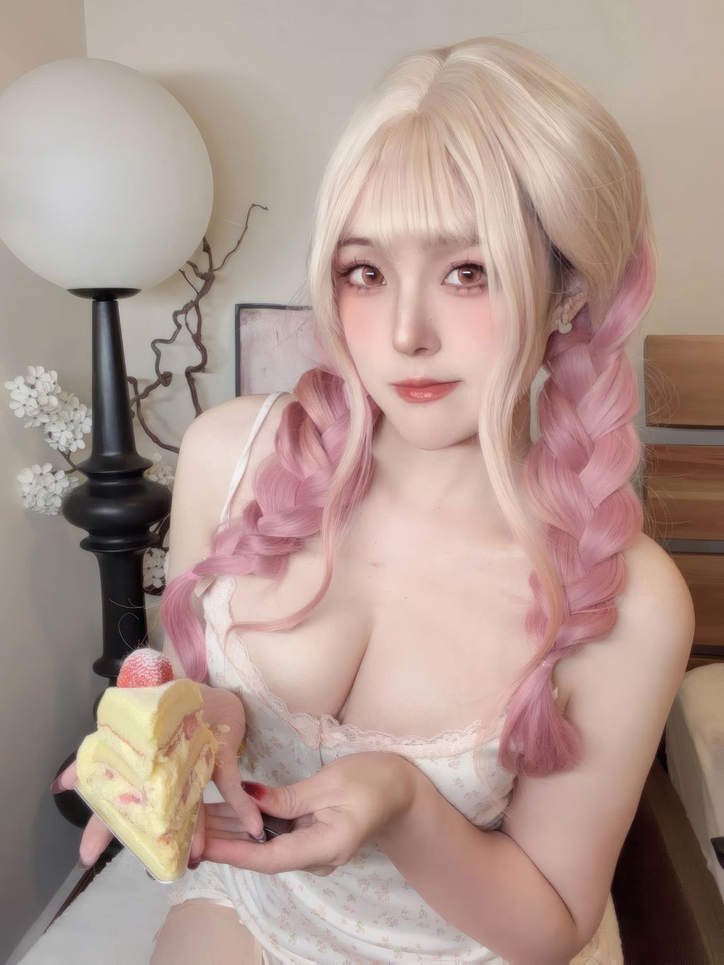 Coser@Natsuko夏夏子: 2026年06月会员订阅奖励 (45 photos + 8 videos)