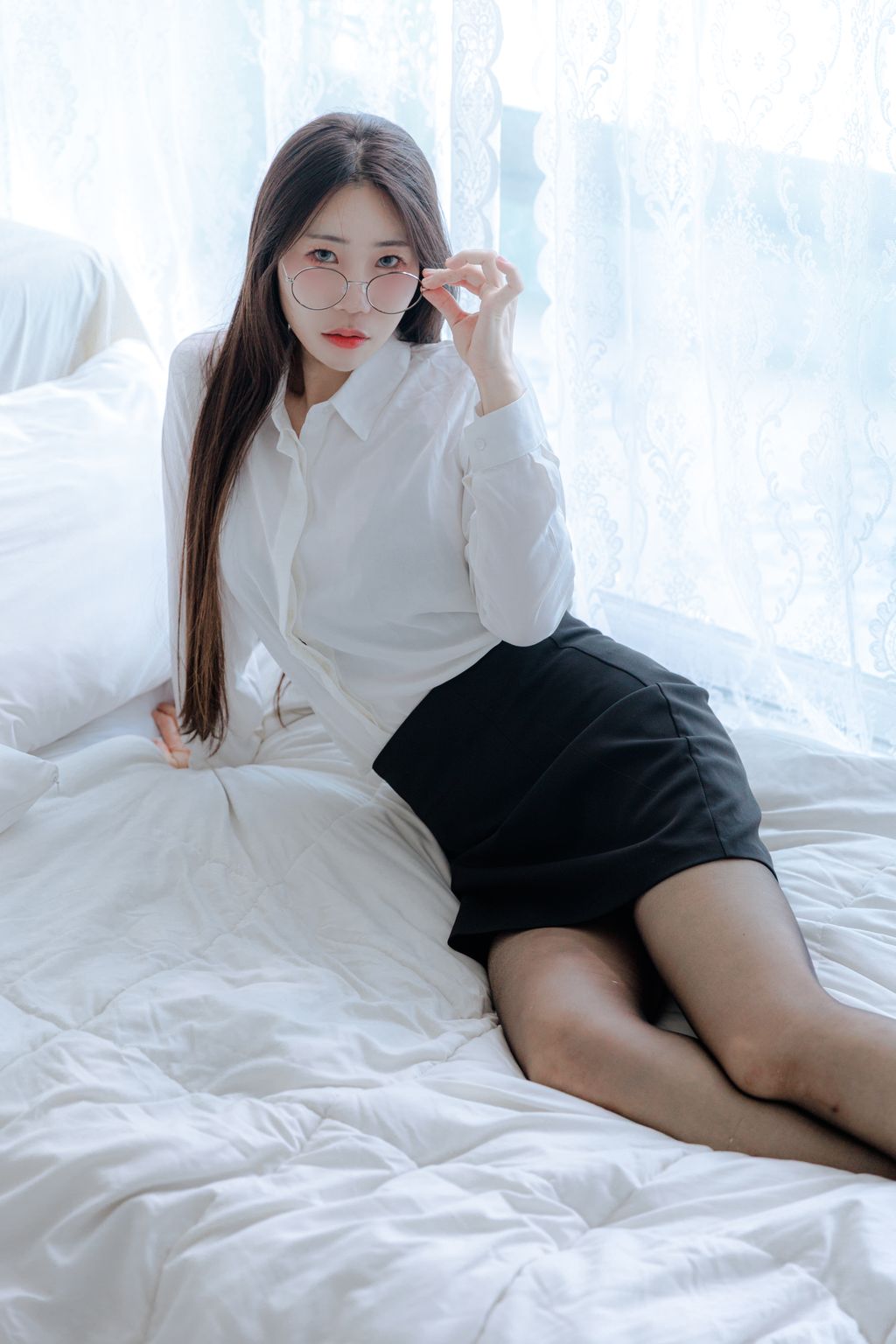 [Porrinn] EUN: Office Girl (75 photos)